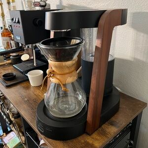 Ratio Eight (8) Original Pour Over Coffee Machine, Grinder, & Reusable Filter